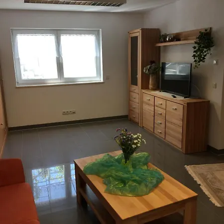 - - Reutlingen Apartment