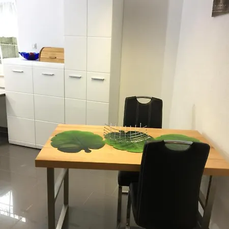 Apartment - - Reutlingen *